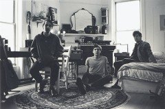 HMVロックキャンペーン<HOT ROCKS!>にて【Captured Tracks】が放つ新鋭EZTV大展開中!!