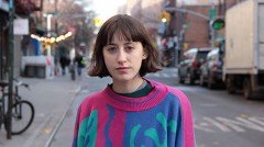 NY発の宅録女性SSW、Frankie Cosmos（フランキー・コスモス）が、Real Soundの村尾泰郎氏キュレーション連載にて新譜『ネクスト・シング』と共にそのパーソナリティと魅力についてとりあげられました！