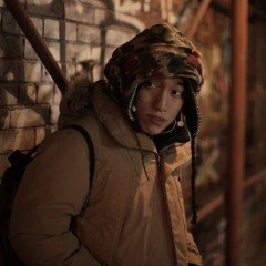注目のヒップホップ・クルー、KANDYTOWNに所属するNY帰りのラッパー、菊丸のニュー・アルバム『On The Korner』のリリースが決定!KANDYTOWNの面々やNOSH、JASHWONらが参加!