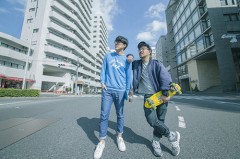 Funkymic × Sundayカミデ (ワンダフルボーイズ／天才バンド)の特別対談が掲載！シーンやジャンルは違えど、独特の距離感でお互いの活動を交差させてきた2人による貴重な対談が実現！