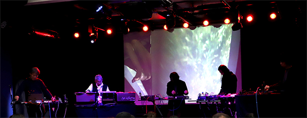伝説的な音響デザイナー、大野松雄と、エクスペリメンタル・ユニット、3RENSA (Merzbow、duenn、Nyantora)による公開ライヴ・レコーディングをパッケージ化!