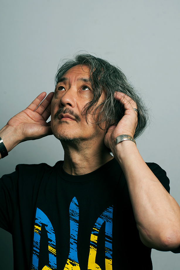 日本を代表する作曲家/アレンジャー/キーボード奏者である井上鑑が1984年にカセットブックのみで発表した幻想の音世界『カルサヴィーナ』が世界初LP化!