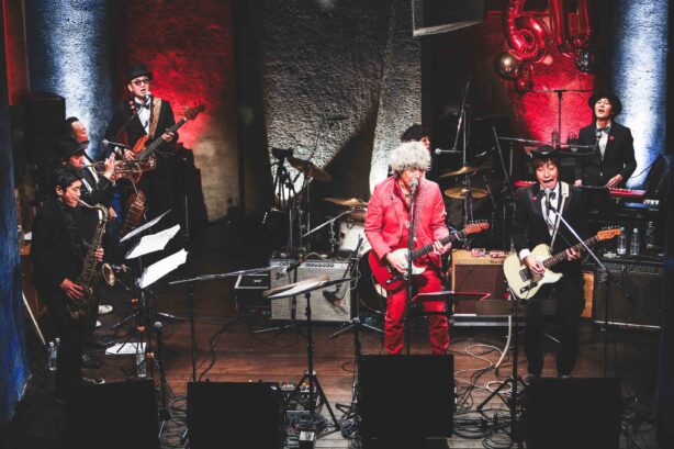 三宅伸治（MOJO CLUB、ex.ザ・タイマーズ）生誕60周年記念！The Spoonfulのメンバーを中心に結成されたバンド、The Red Rocksによる痛快きわまるロックン・ソウル・アルバムが完成！