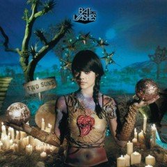 BAT FOR LASHES、待望の2ndアルバム『Two Suns』がついにリリース決定！